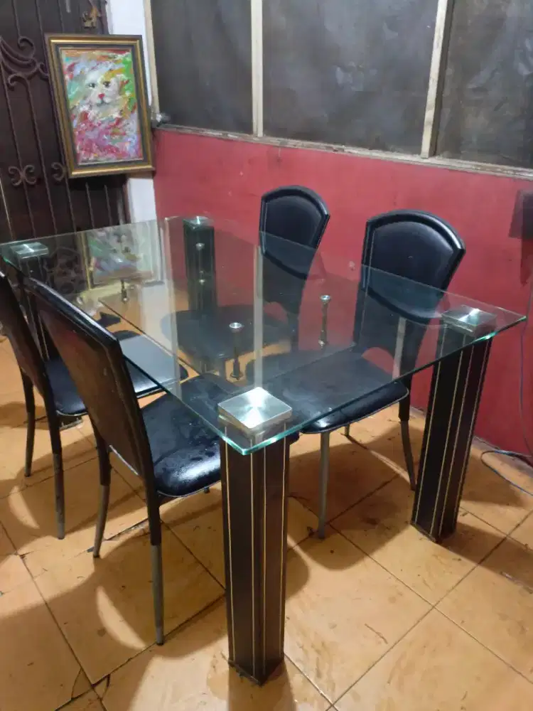 Meja makan set kaca free meja makan