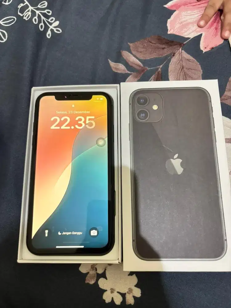 DIJUAL IPHONE 11 256gb