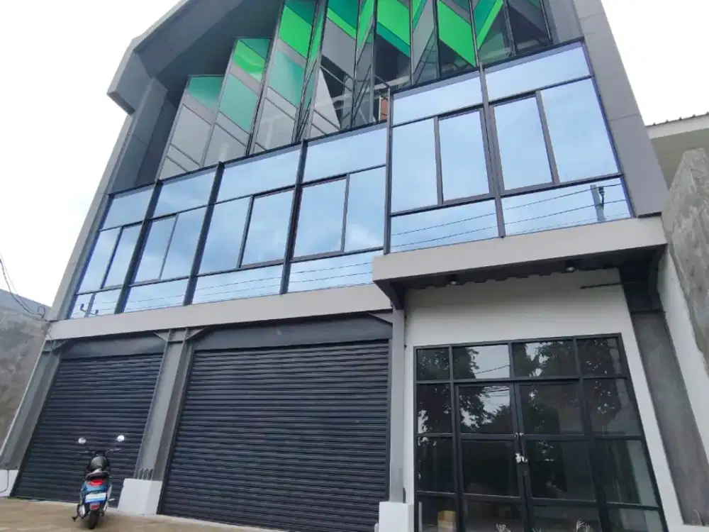 Bangunan baru Komersial 3.5 lantai raya jemursari