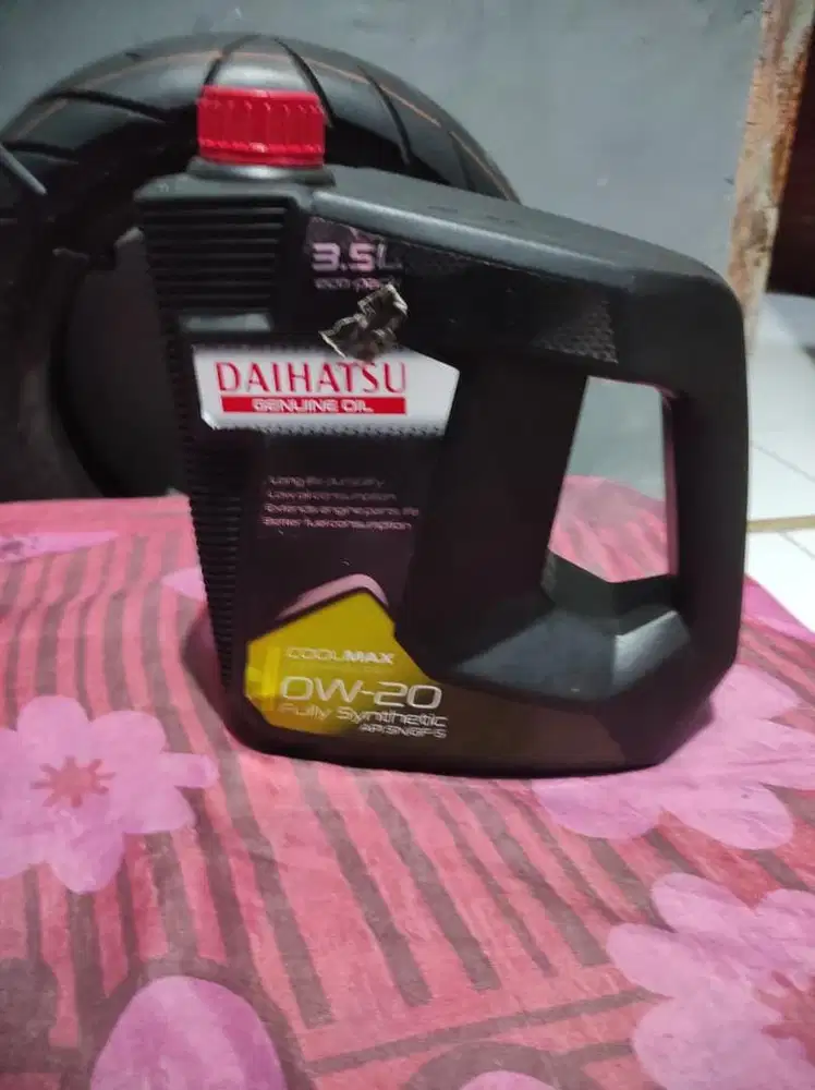 Daihatsu Genuine Oil 0w-20 API SN/GF-5 Fully synthetic Oil 3,5 L