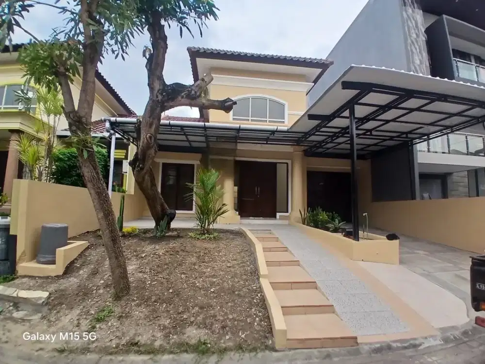 Disewakan Sewa Rumah Siap Huni Citraland Utama LT210m KT 3 Baru Renovasi Dekat Gwalk dan Pakuwon Mall Surabaya Barat