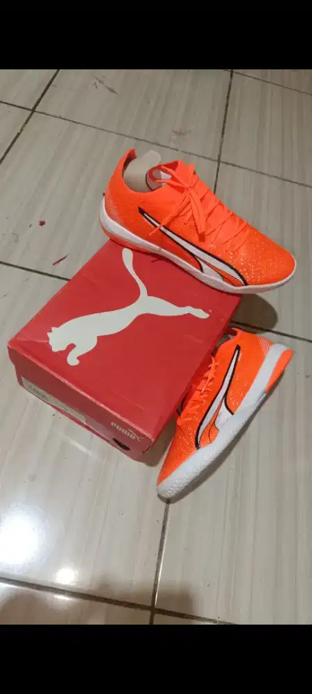 Bu sepatu futsal puma ultra match in ukuran 40 sekali pakai