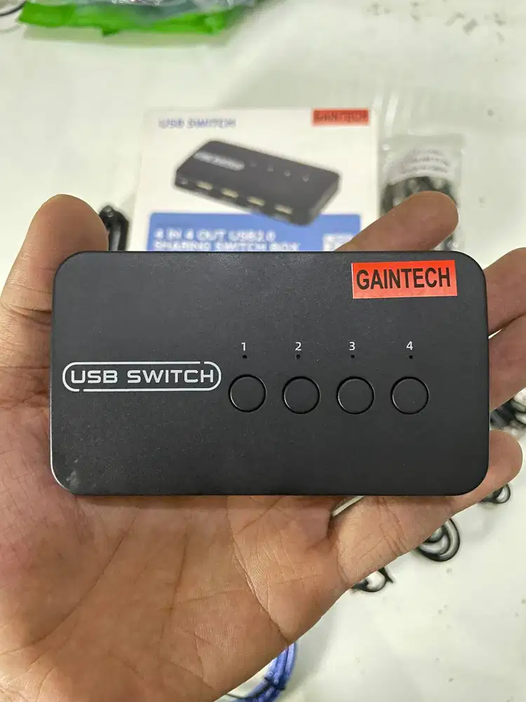 USB 2.0 Sharing switch Gaintech 4 in - 4 out