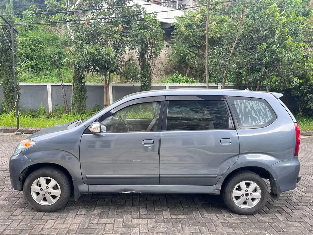 Toyota Avanza 2011 Bensin