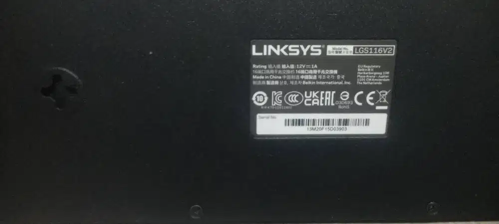Switch Linksys LGS116V2 16 port