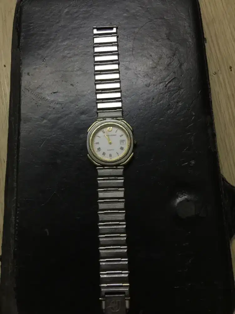 Jam tangan vintage Charles Jourdan ori