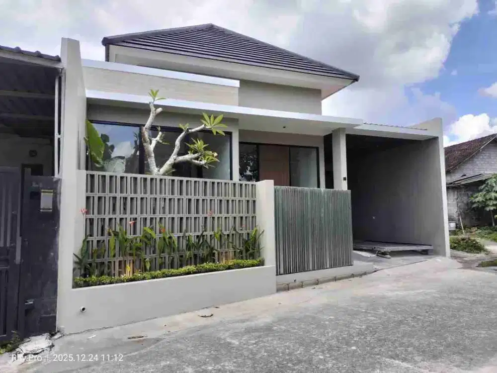 DIJUAL RUMAH CANTIK MODEREN DEKAT BANDARA ADISUCIPTO,CANDI SAMBISARI PURWOMARTANI SLEMAN