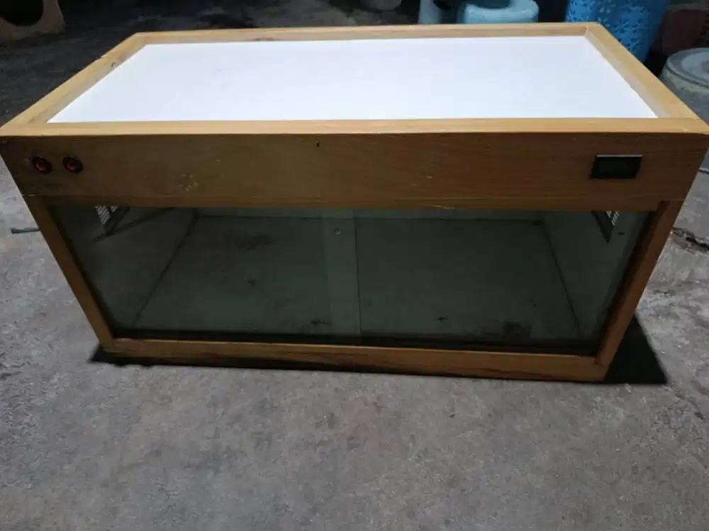 Terrarium Kayu Reptile Bekas – Ukuran 80x40x40 cm, Cocok untuk Reptil