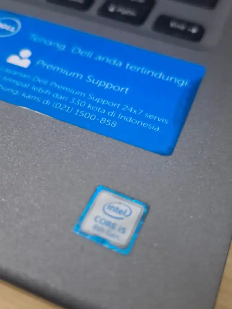 Dell inspiron 2 in 1 intelcore i5 gen 8th touchscreen