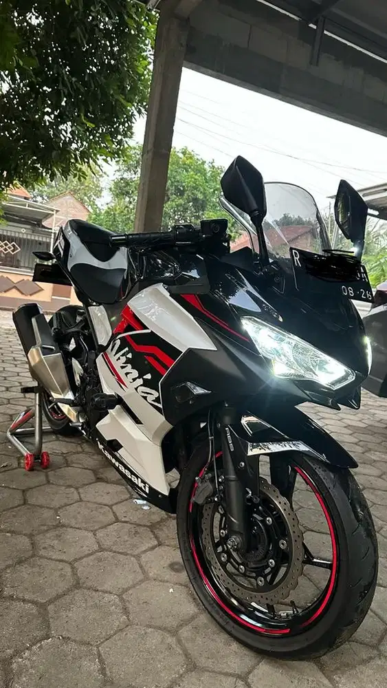 New Ninja 250 SE ABS