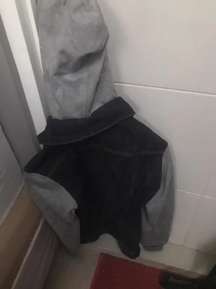 JAKET 10 JUTA ALL IN KAOS BAJU DLL JUAL PERABOT ELEKTRONIK GITAR GOLF