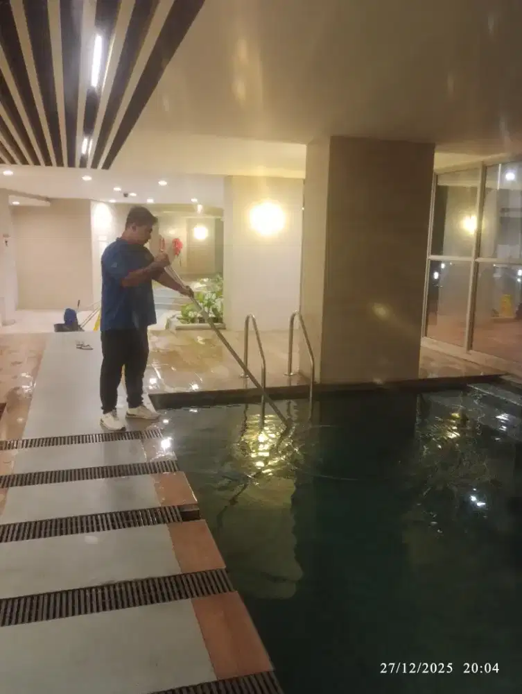 Jasa treatment kolam renang