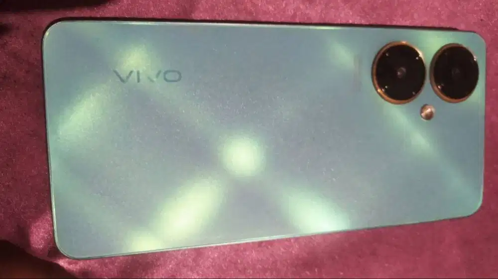 Vivo Y27 barang dijamin mulus batre awet