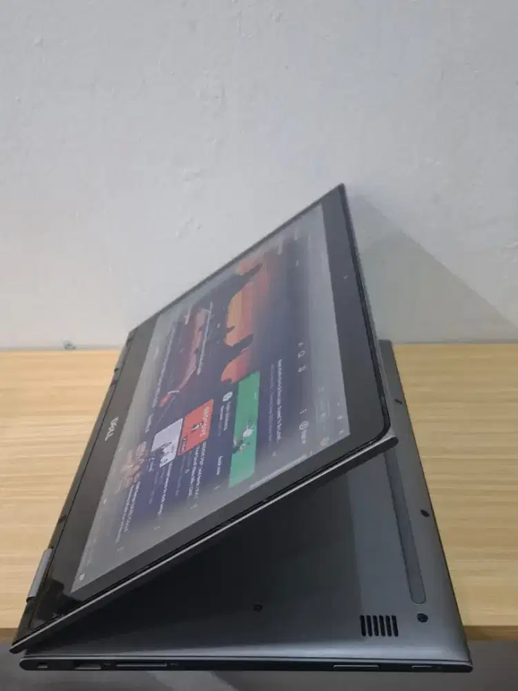 Dell inspiron 2 in 1 intelcore i7 gen 7th touchscreen