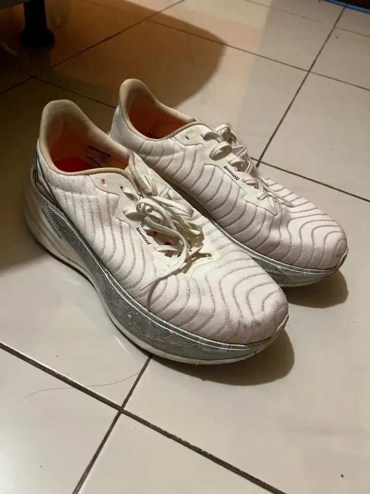 Sepatu Lari Ortuseight Lunar