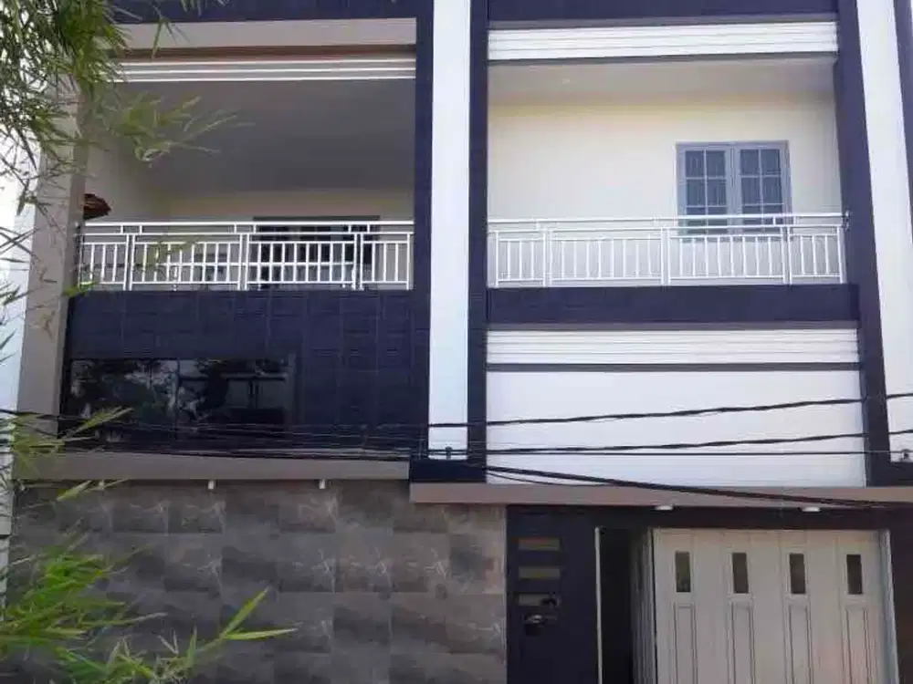 Rumah mewah 3 lantai di Teluk gong Jakarta Utara