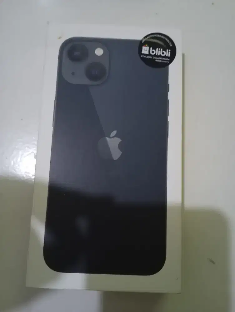 iPhone 13 5G garansi resmi 128GB bonus charger n case 2pc