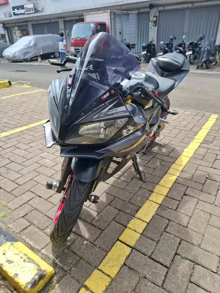 R15 V2 HITAM SS KOMPLIT