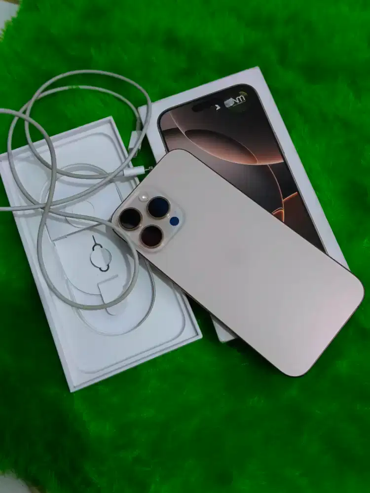 IPHONE 16PRO MAX 256GB IBOX FULLSET MULUS LIKENEW GARANSI ON