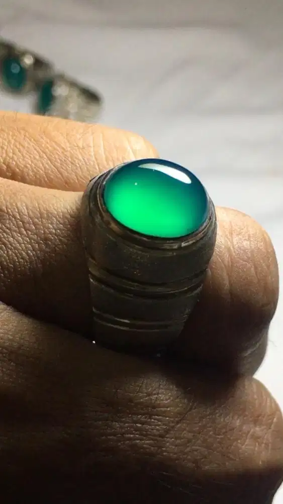 BATU BACAN DOKO MAJIKO HQ METALIC BLUE KRISTAL NATURAL RING PERAK HM
