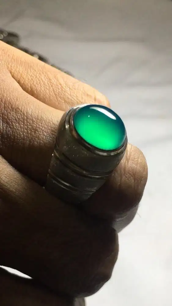 BATU BACAN DOKO MAJIKO KRISTAL NATURAL BLUE METALIC HQ RING PERAK HM