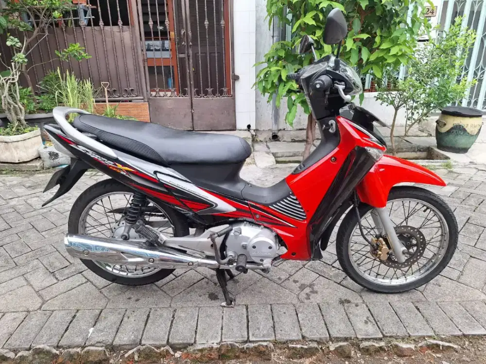 Supra x 125 2007 kondisi sgt bagus samsat kdg cowek