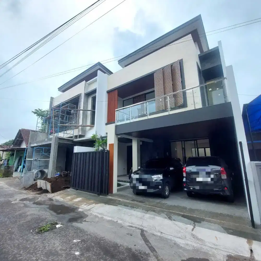 Dijual Rumah Villa Private Pool Dekat Al Azhar, Yis, Kampus UGM