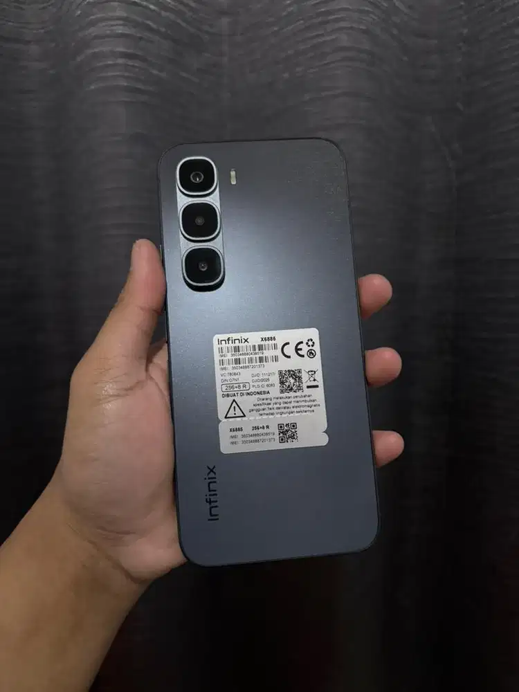 Infinix Hot 60 Pro 8/256GB Hp Charger Like New