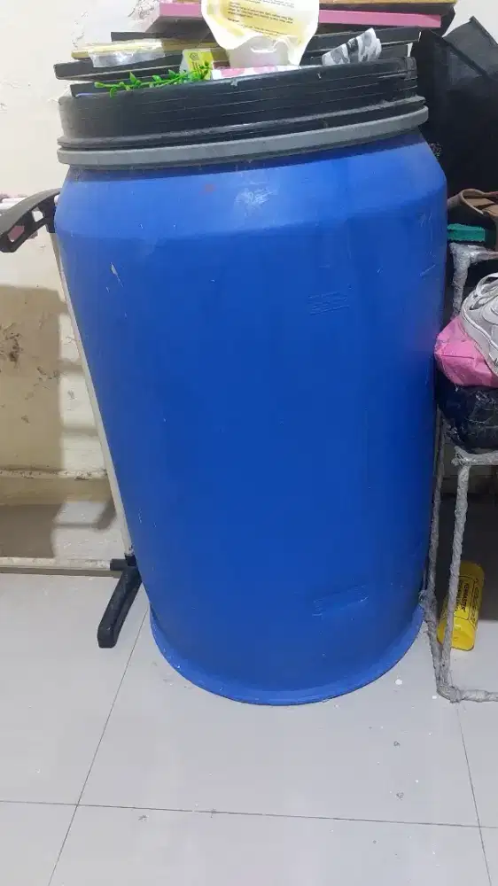 Dijual Cepat Tempayan Besar