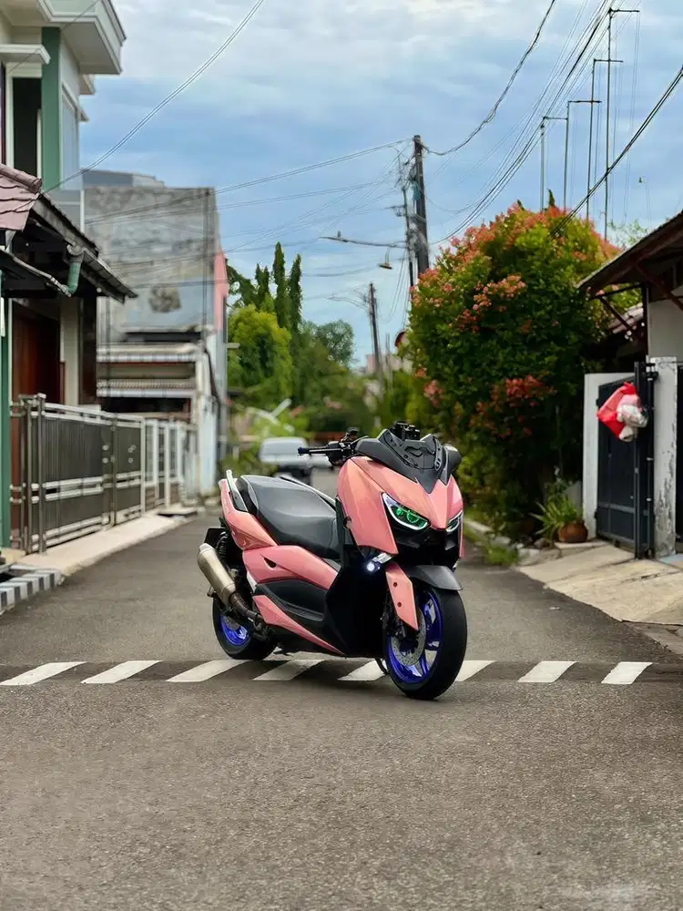 Xmax old 300cc ( 2020 )