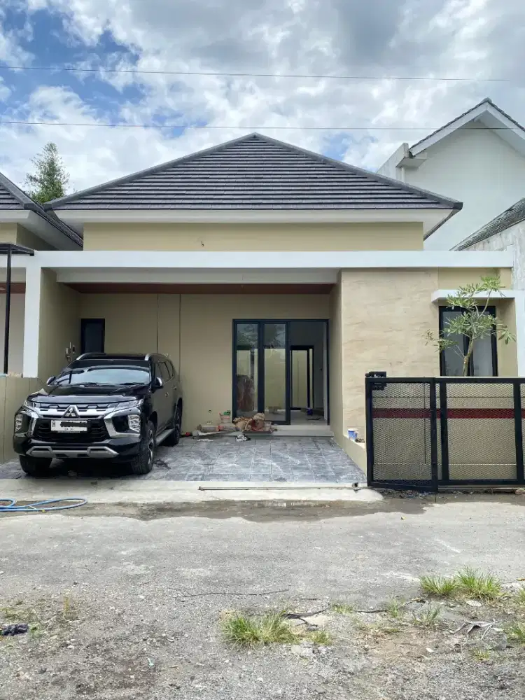 Harga Promo Rumah Cantik Minimalis Modern Barat Pasar / Polres Sleman
