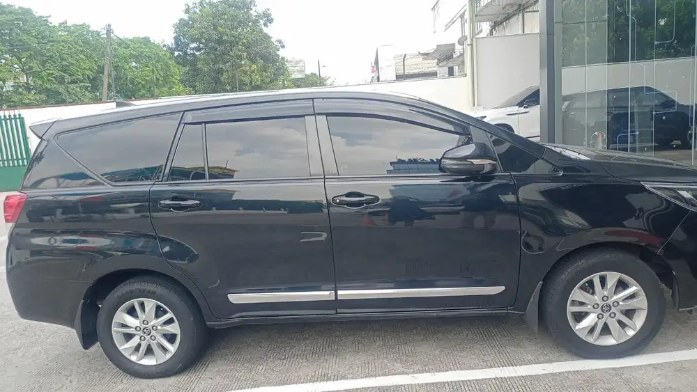 Toyota Kijang Innova V matik Diesel 2018