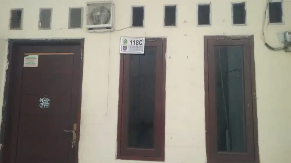 Kontrakan petakan dekat Masjid AMWA