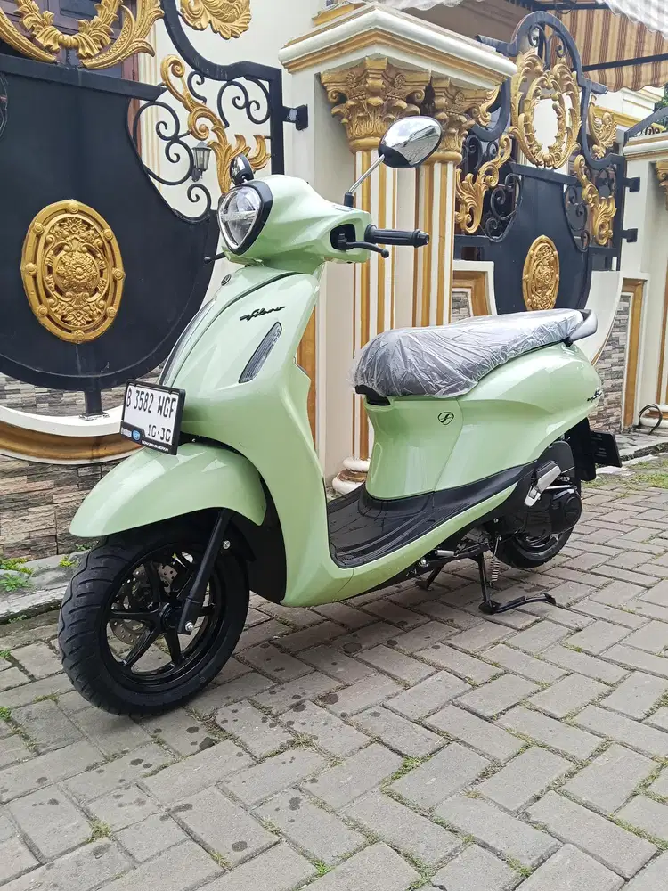 Di jual YAMAHA NEW GRAND FILANO AKS HYBRID KM 200 THN 2025