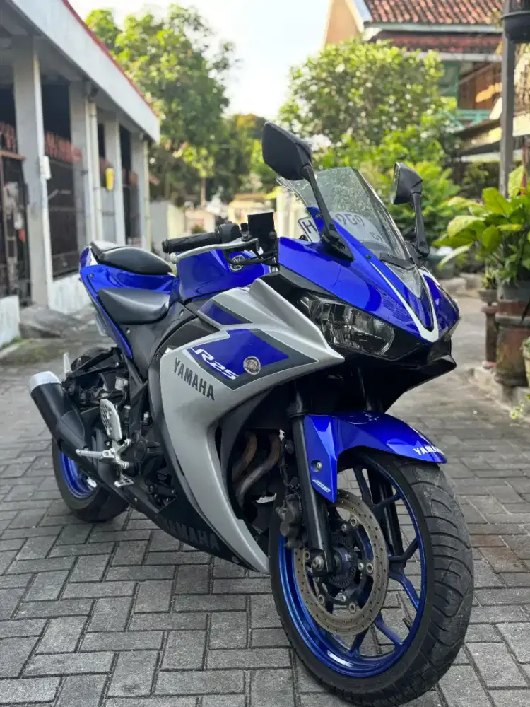 Yamaha r25 ABS 2016