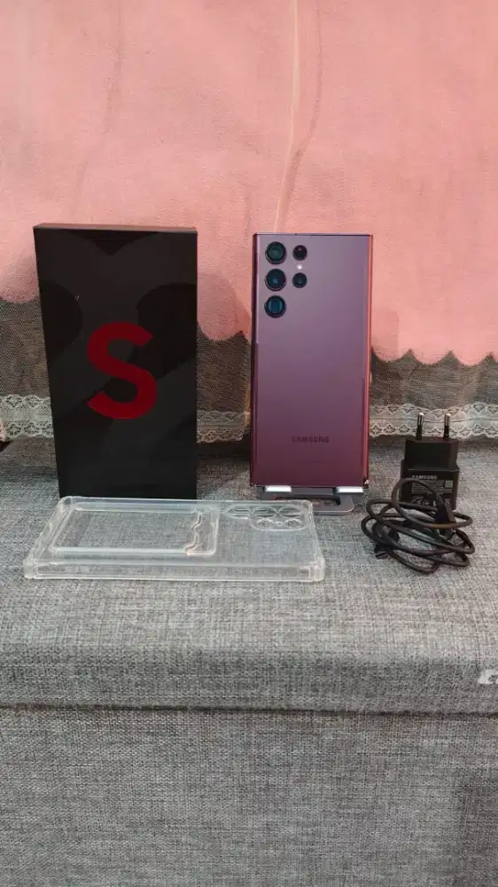 Samsung s22 ultra 256gb burgendy