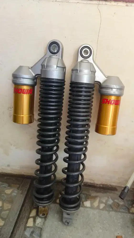 Shock belakang ORIGINAL ADV