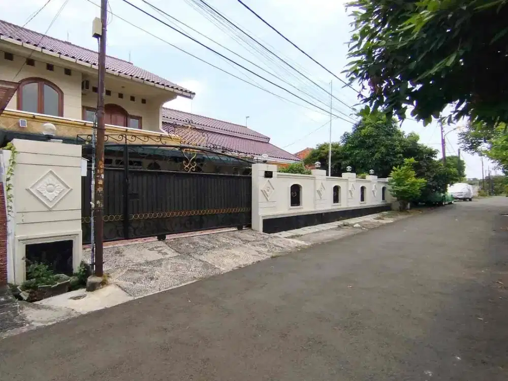 Di sewakan rumah di petukangan selatan ciledug pesanggrahan murah luas
