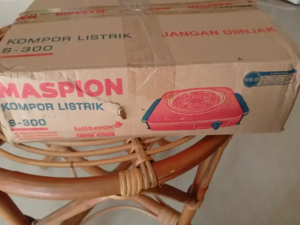 Kompor listrik Maspion