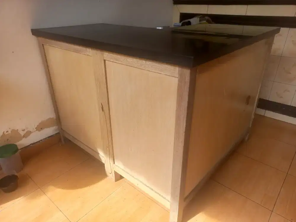 Meja Dapur / Kitchen