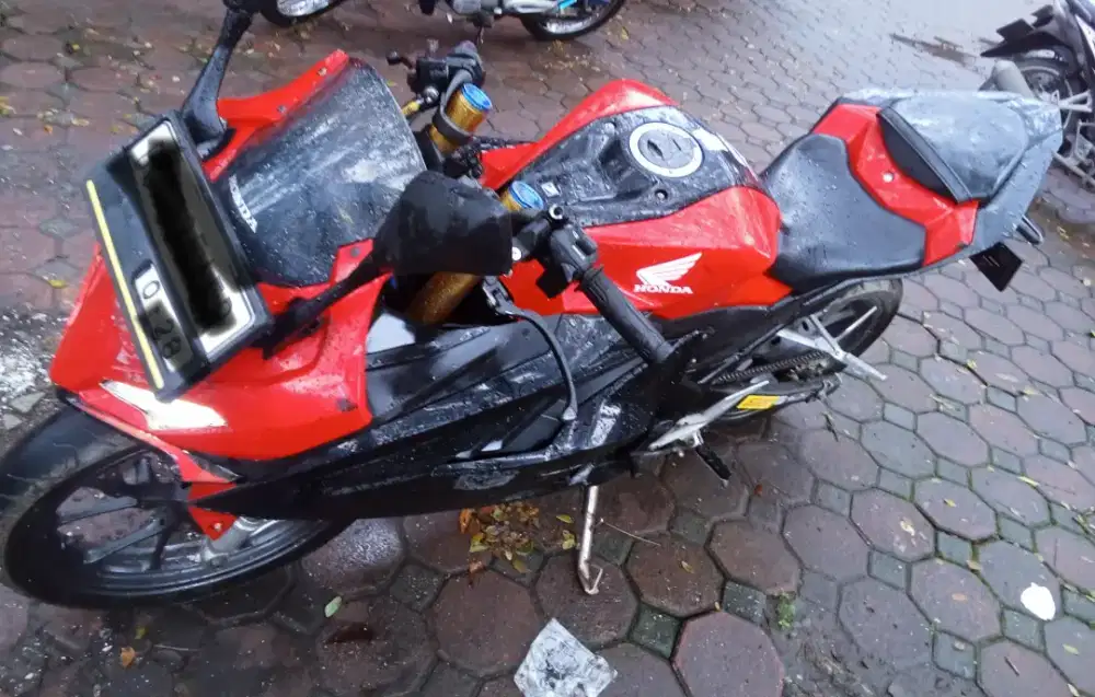 Di Jual Honda CBR150R