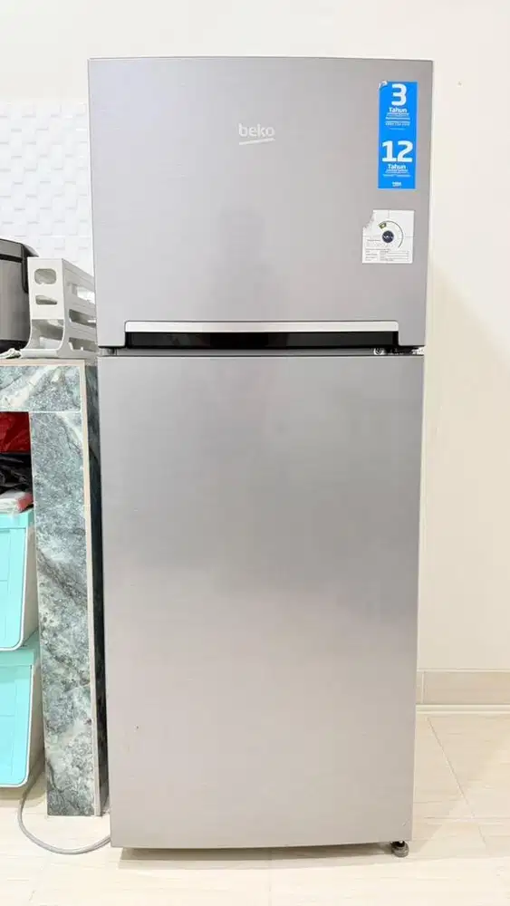 Kulkas 2 pintu BEKO masih garansi
