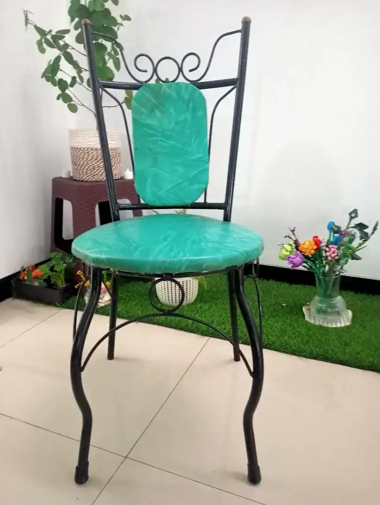 Kursi Besi Satuan Jarang Pakai Harga Murah