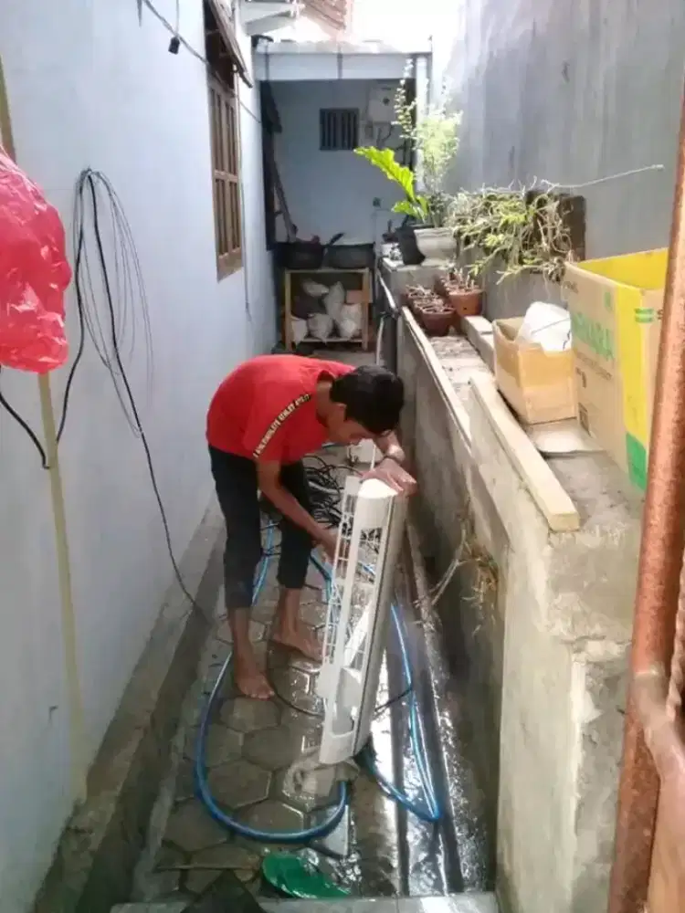 Jasa service AC panggilan dan bongkar pasang AC