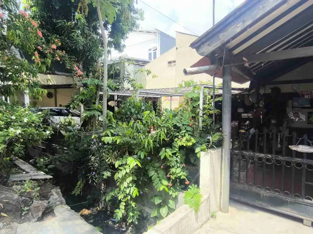 Rumah Jual Lokasi Strategis Dekat Unimus di Rogojembangan Semarang