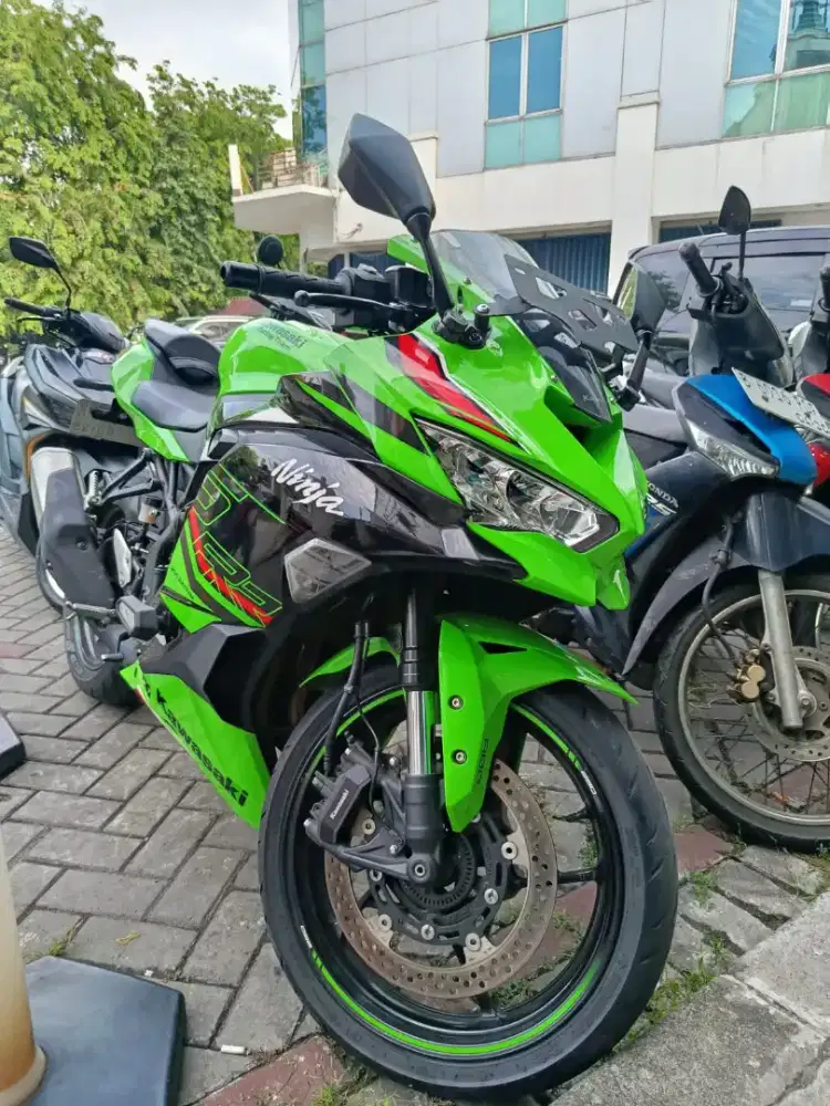 Kawasaki ninja zx25rr