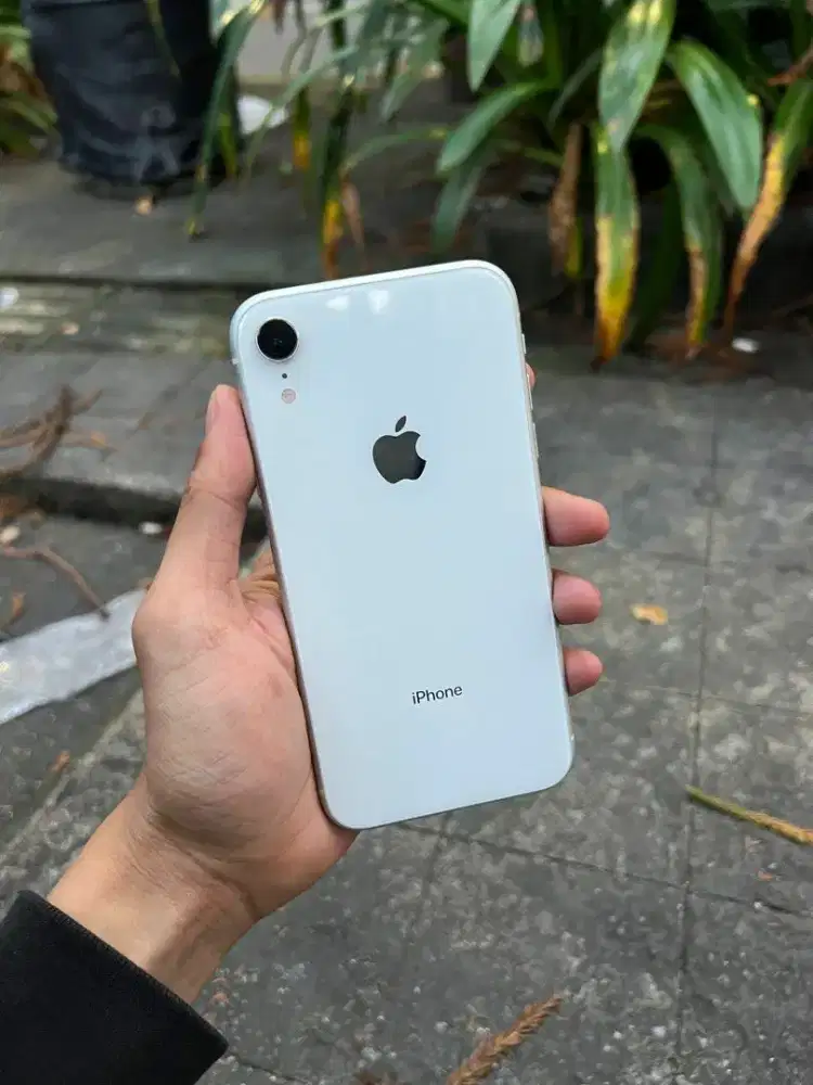 iPhone XR 128GB Nominus