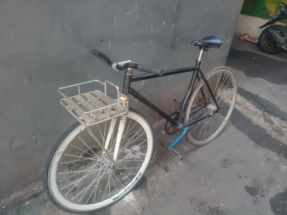 Sepeda fixie buat olahraga santai