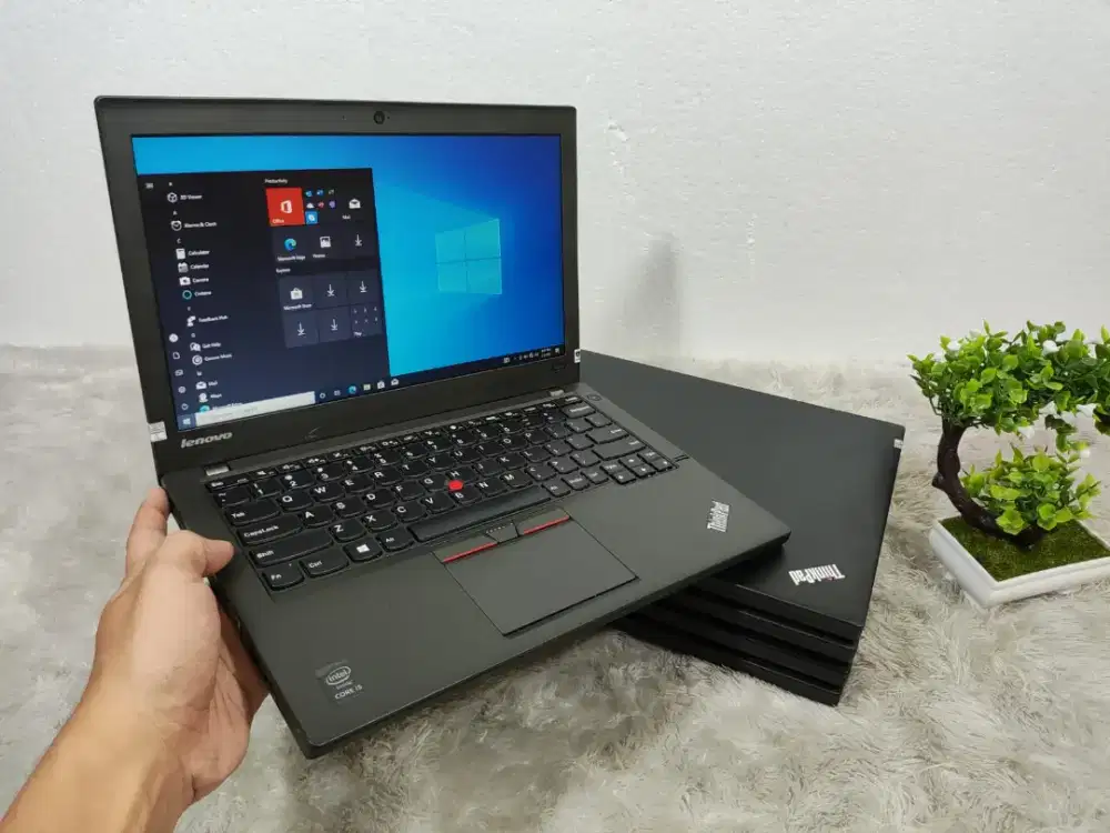 LENOVO THINKPAD X250|CORE I5|HARGA PELAJAR|BISA COD|RAM 8GB SSD 256GB