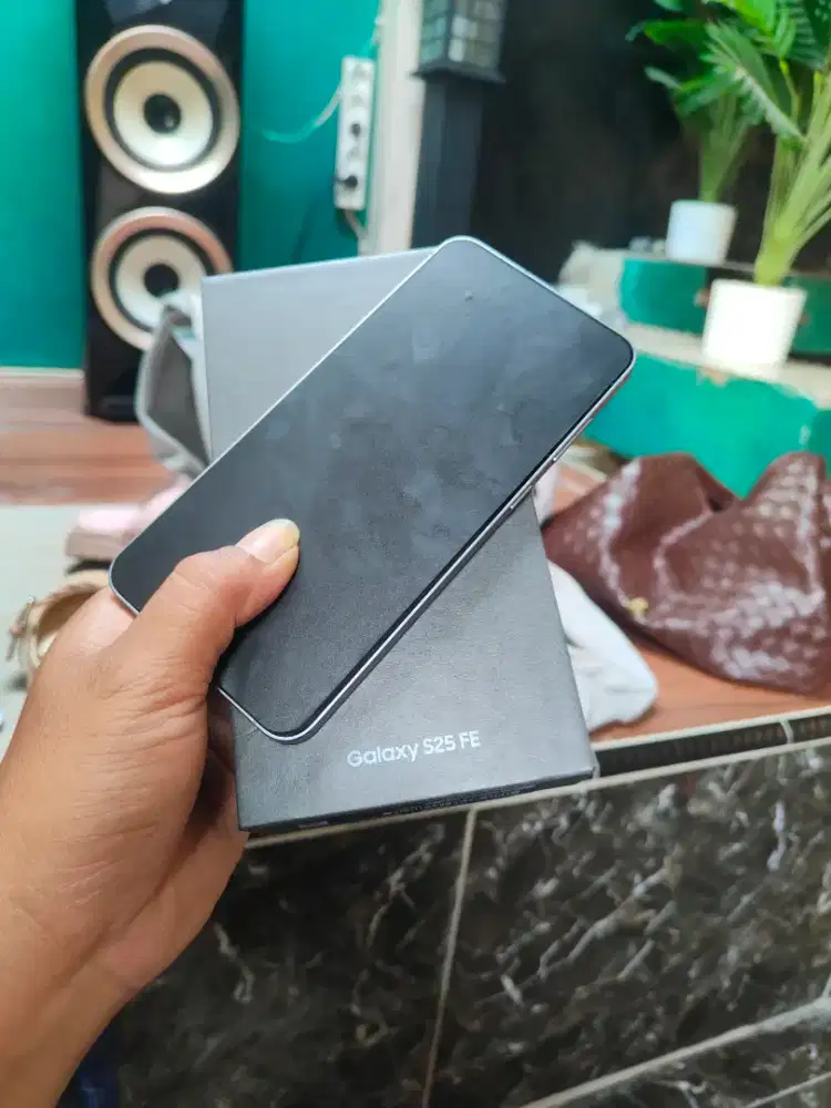 Samsung s25 fe 5G 8/256 baru buka segel
